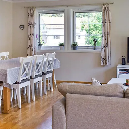 Lovely In With Kitchen *